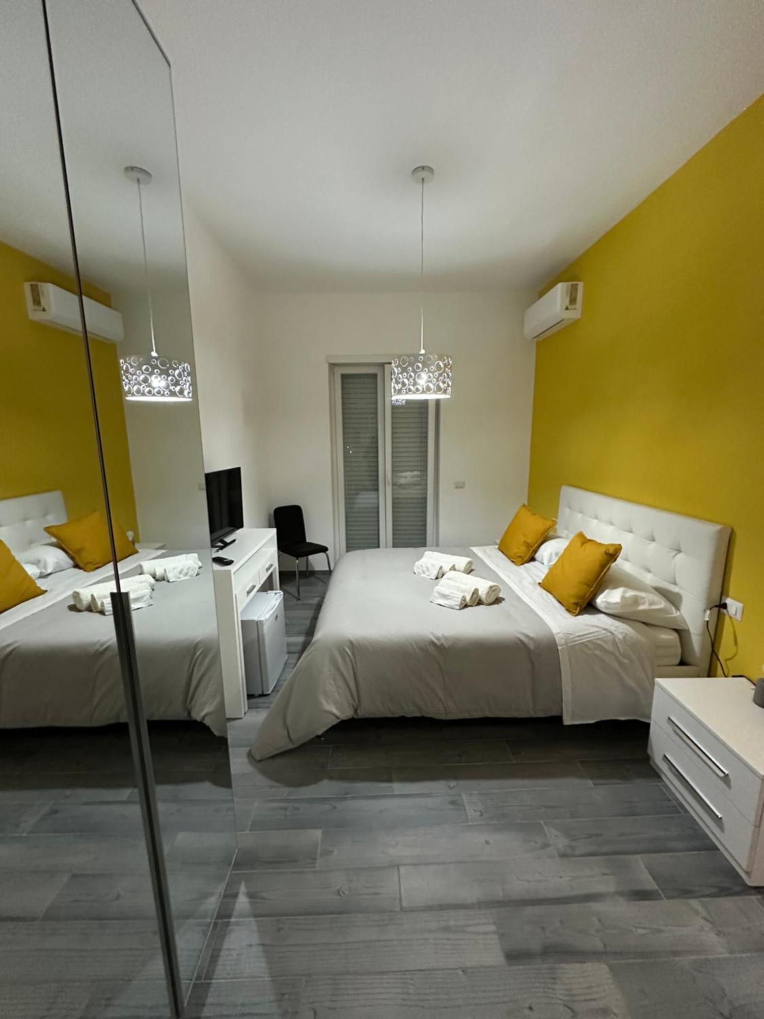 La Parthenope Suites Portici Exterior foto